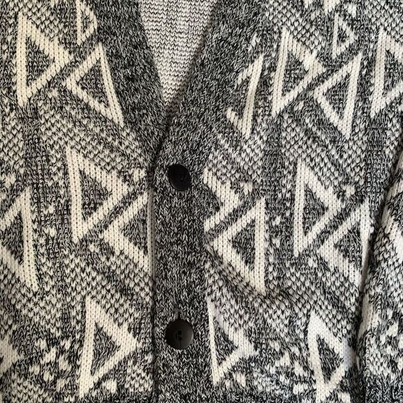 Vintage 80s Geometric Knitted Pattern Cardigan Black White Oversized Vneck Large - Picture 8 of 9